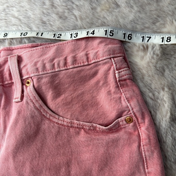 Levi's® Premium
501® ORIGINAL FIT HIGH RISE CUTOFF SHORTS, Pink,
Size 31 NWOT - Picture 3 of 14